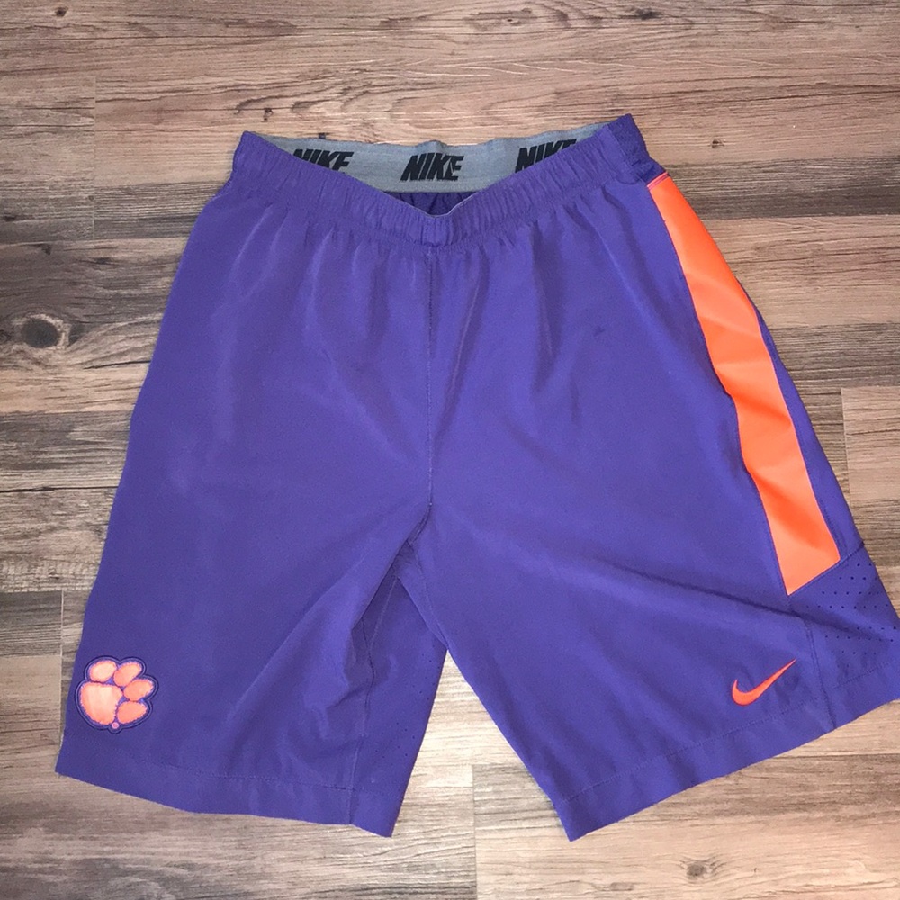 SOLD🌸Clemson Nike shorts🌼 - Picture 1 of 6